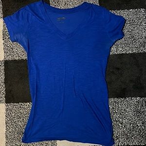 Blue Arizona v-neck t-shirt side small